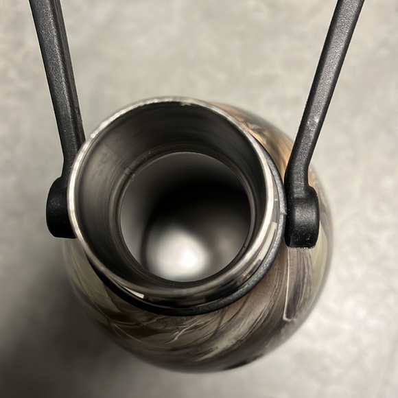 New 64 oz Atlasware insulation 18 hr hot/cold jug - Picture 3 of 4